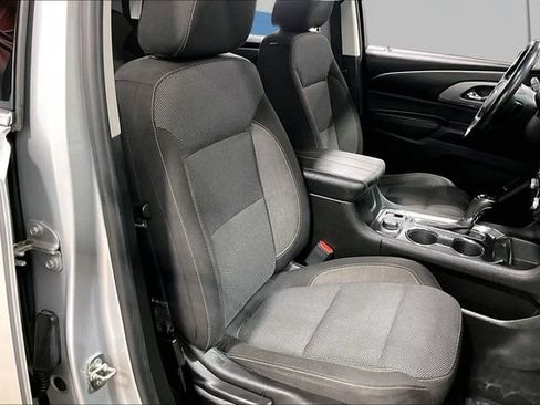 Used 2018 Chevrolet Traverse LT AWD/4WD image 26