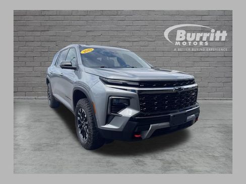 Used 2025 Chevrolet Traverse Z71 w/ Enhanced Driving Package AWD/4WD image 1