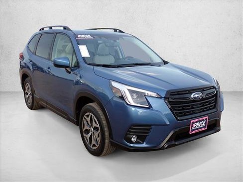 Used 2024 Subaru Forester Premium image 6