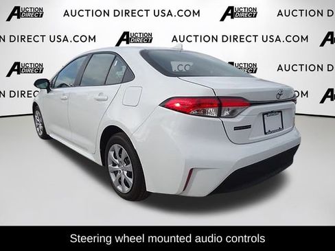 Used 2024 Toyota Corolla LE FWD image 5