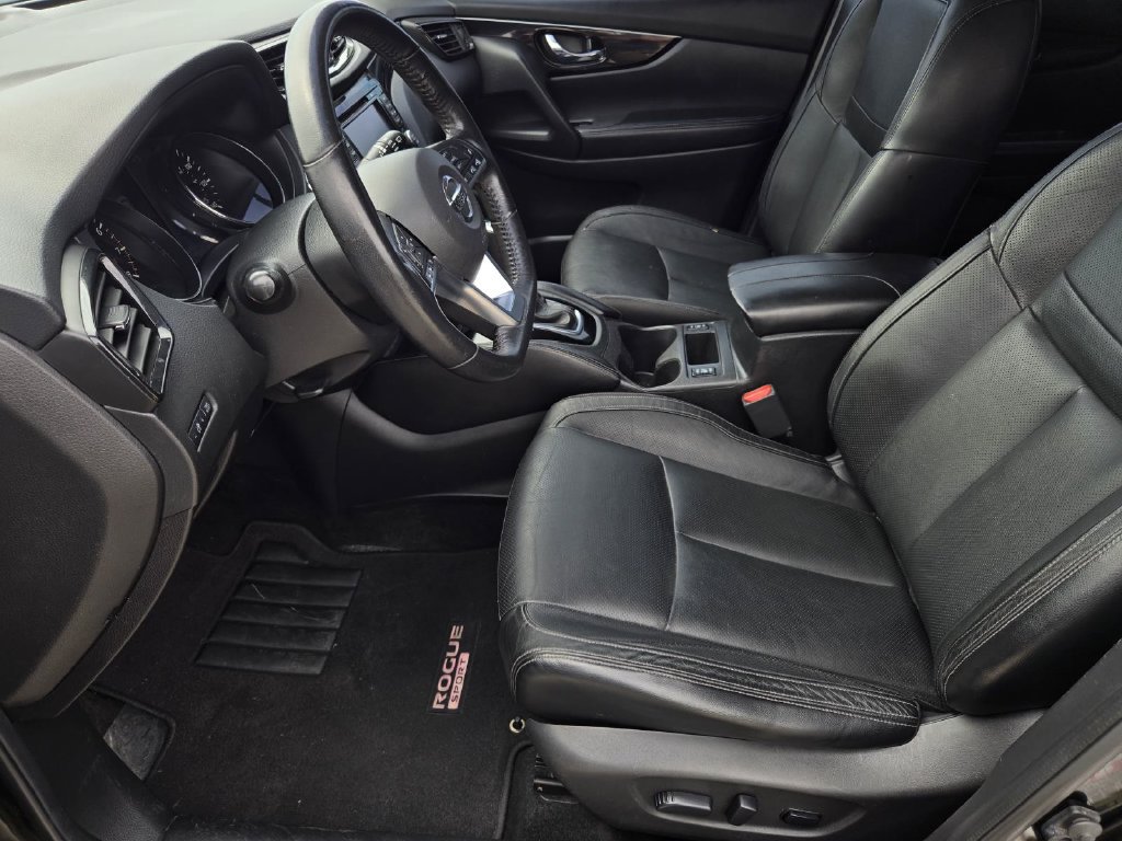 Used 2018 Nissan Rogue Sport SL FWD image 18