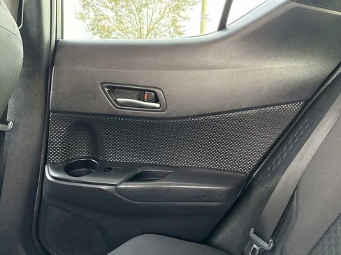 Used 2020 Toyota C-HR LE w/ Phone Cable & Charge Package image 19