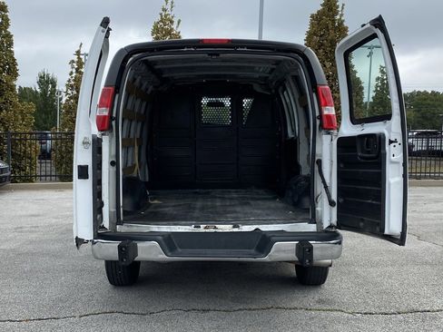 Used 2020 GMC Savana 2500 w/ Driver Convenience Package image 22