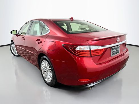 Used 2013 Lexus ES 350 w/ Luxury Pkg FWD image 5
