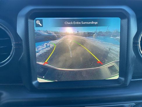 Certified 2021 Jeep Gladiator Overland image 30