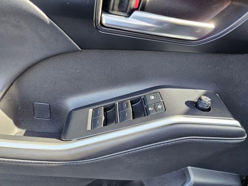 Used 2020 Toyota Highlander XLE AWD/4WD image 22