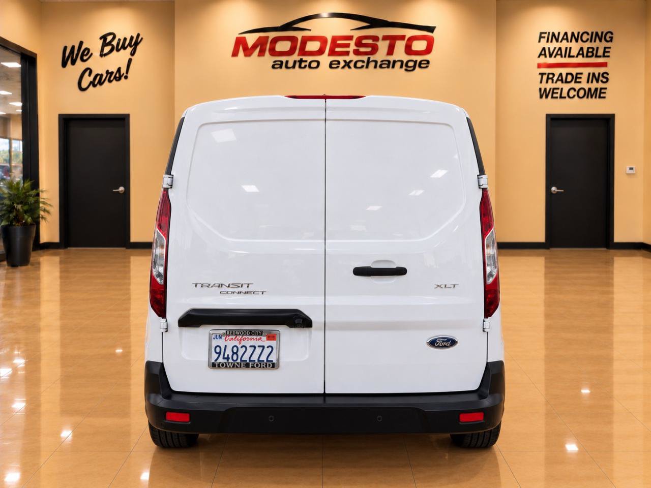 Used 2020 Ford Transit Connect XLT FWD image 5