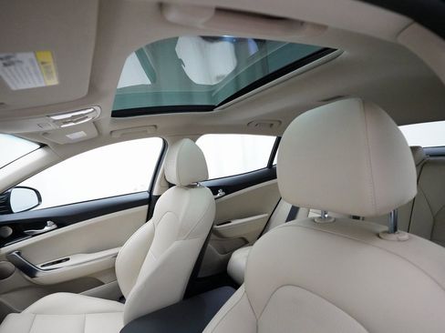 Certified 2023 Kia Stinger GT-Line w/ Sun & Sound Package image 31