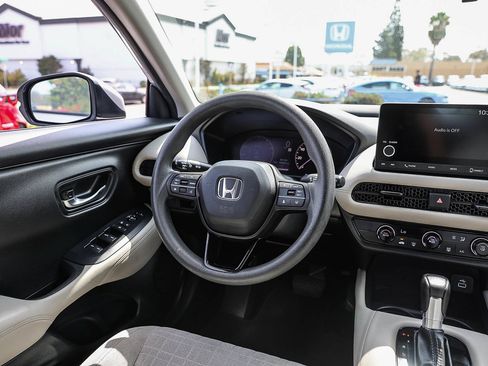 Certified 2024 Honda HR-V LX image 5