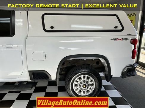 Used 2020 Chevrolet Silverado 2500 LT w/ Fleet Comfort Package image 9