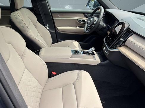 New 2026 Volvo XC90 B6 Plus w/ Protection Package Premier AWD/4WD image 24