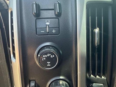 Used 2017 GMC Sierra 1500 SLT w/ Texas SLT Premium Package AWD/4WD image 23