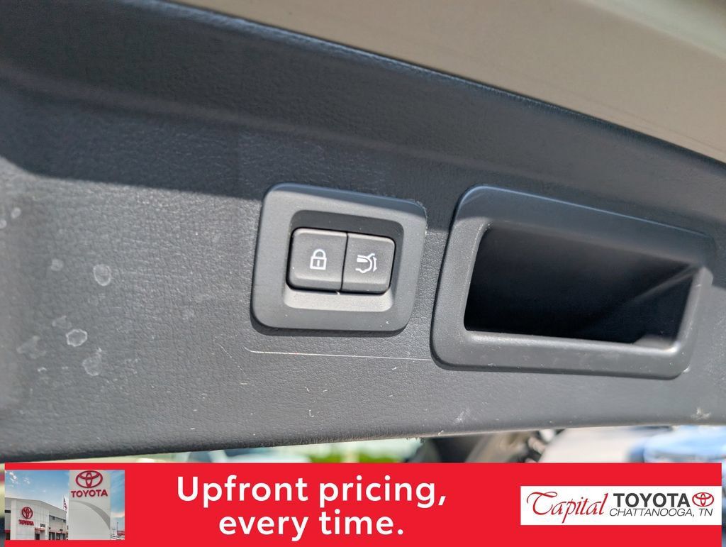 Used 2024 MAZDA CX-50 2.5 Turbo w/ Premium Plus Pkg AWD/4WD image 11