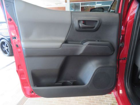 Used 2023 Toyota Tacoma SR5 image 17