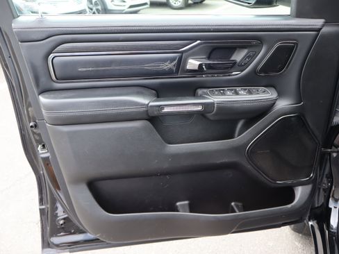 Used 2022 RAM 1500 Limited AWD/4WD image 17