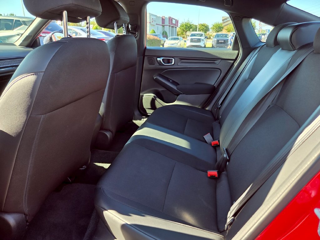 Used 2023 Honda Civic Sport image 6