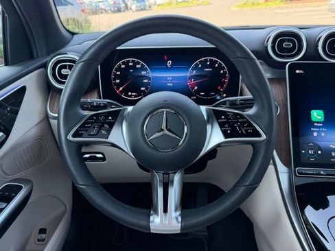 Used 2026 Mercedes-Benz GLC 300 4MATIC image 13