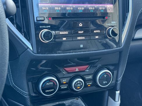 Used 2021 Subaru Forester Limited image 19