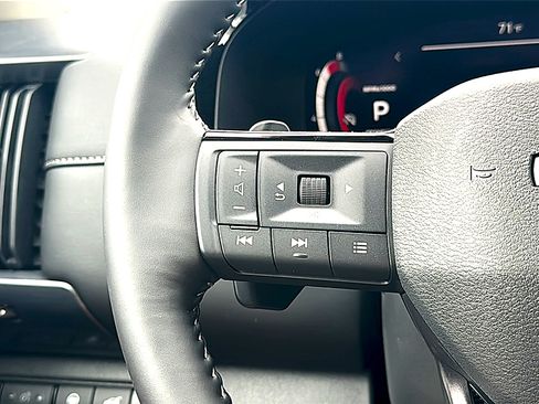 New 2026 Nissan Pathfinder SL FWD image 20
