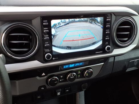 Used 2021 Toyota Tacoma SR5 RWD image 22
