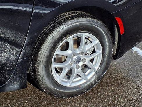 Certified 2024 Chrysler Voyager LX image 56