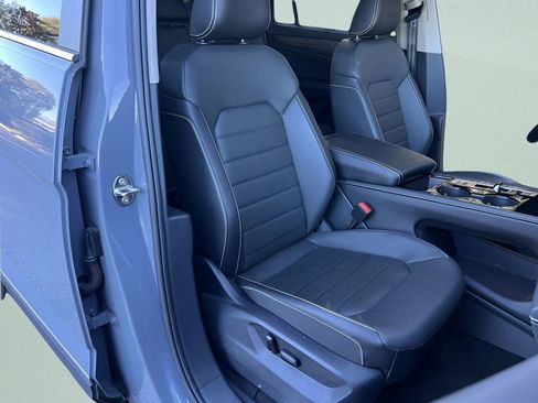 Certified 2025 Volkswagen Atlas SEL image 26