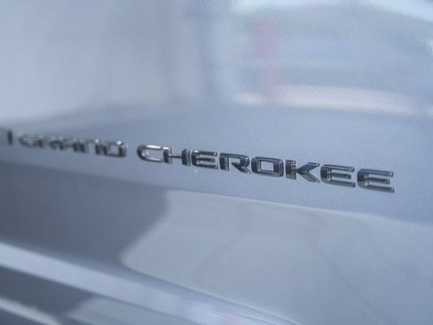 New 2026 Jeep Grand Cherokee L Limited AWD/4WD image 16