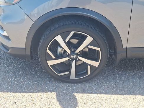 Certified 2022 Nissan Rogue Sport SL AWD/4WD image 16
