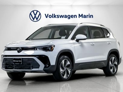 New 2025 Volkswagen Taos SE