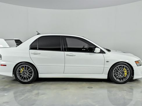 Used 2005 Mitsubishi Lancer Evolution MR AWD/4WD image 9
