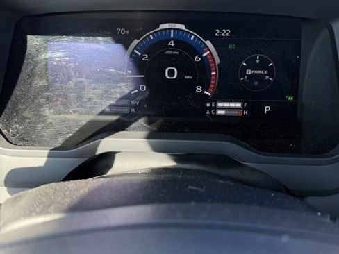 Used 2022 Toyota Tundra Platinum w/ Advanced Package image 20