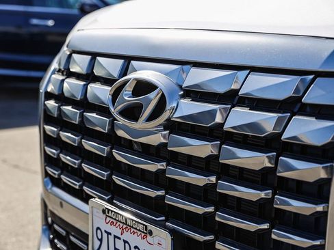 Used 2025 Hyundai Palisade Calligraphy AWD/4WD image 11