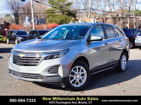 Used 2023 Chevrolet Equinox LT w/ Driver Convenience Package image 1