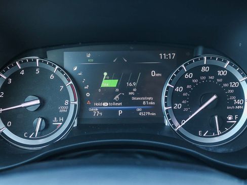 Certified 2022 Toyota Highlander XLE image 23