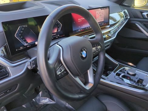 Used 2025 BMW X5 xDrive40i image 16