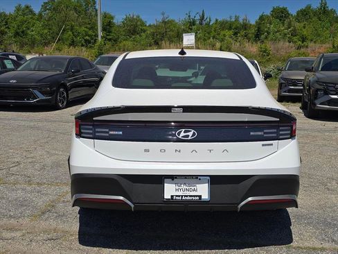 New 2026 Hyundai Sonata Blue FWD image 4