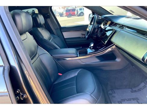 Used 2025 Land Rover Range Rover Sport Autobiography image 8
