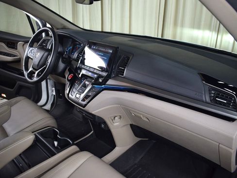 Used 2021 Honda Odyssey Touring image 27
