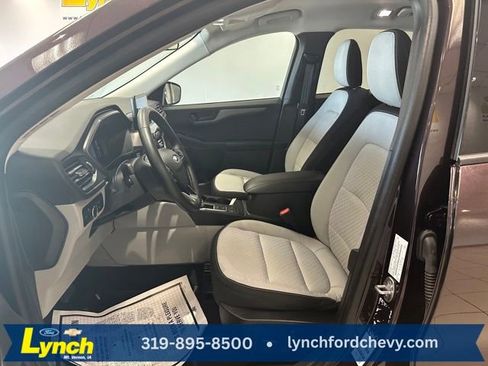 Used 2023 Ford Escape Active image 5