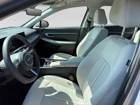 Used 2025 Hyundai Sonata SEL FWD image 20