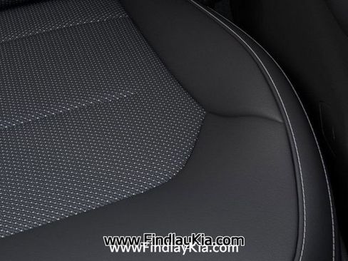 New 2025 Kia EV6 Light w/ Light LR Technology Package image 27