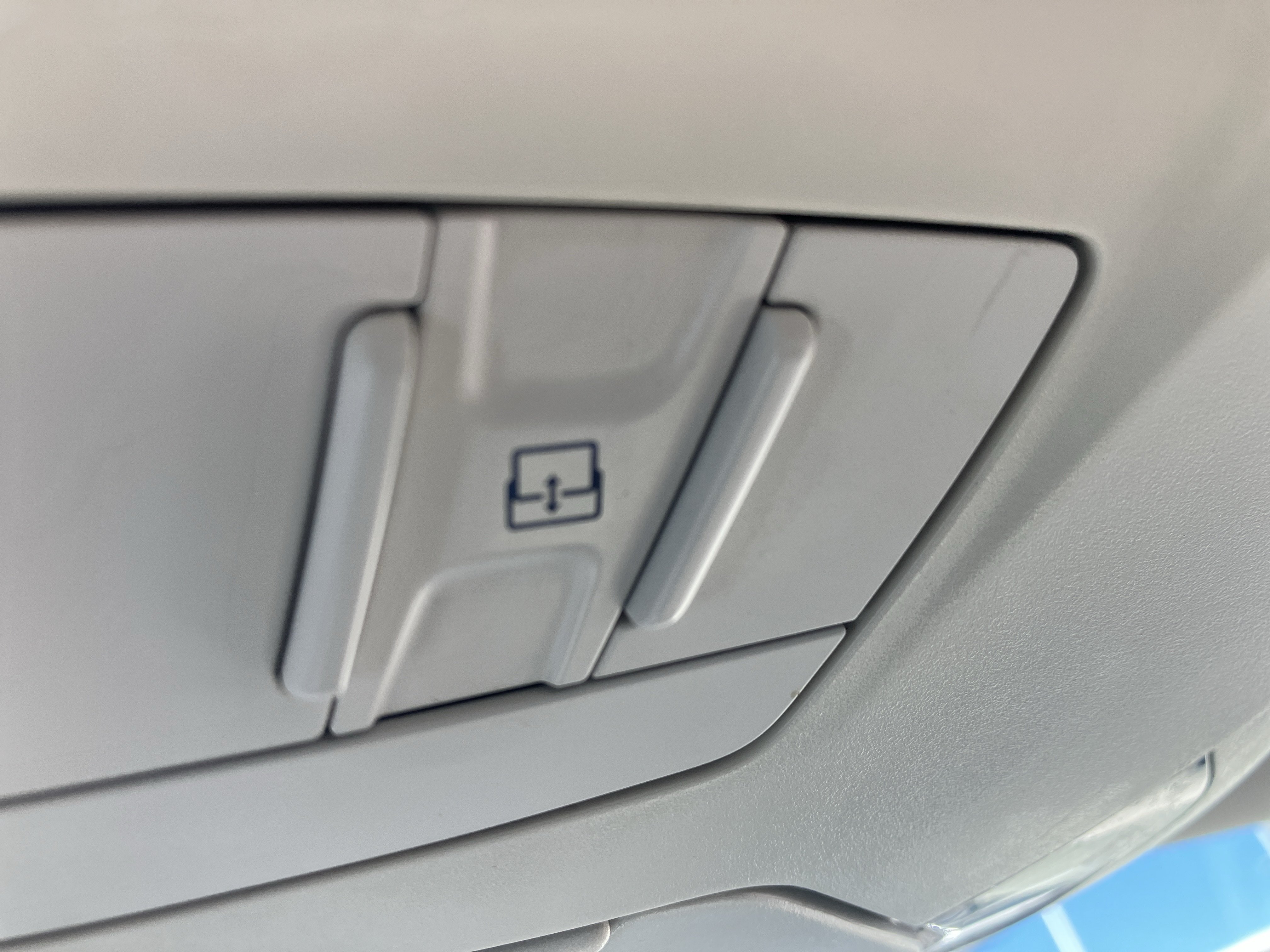 Used 2018 Ford Focus Titanium FWD image 18