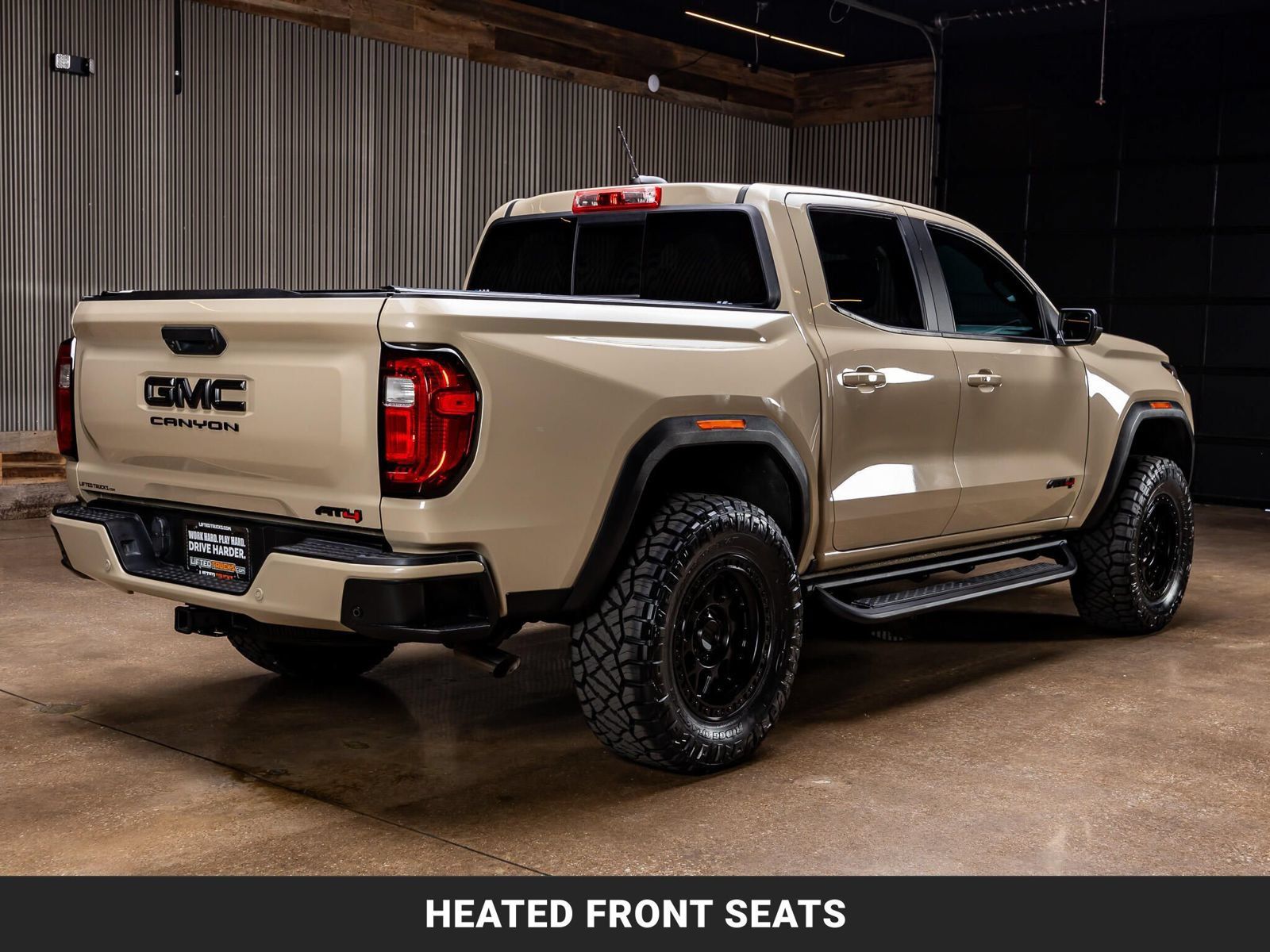 Used 2023 GMC Canyon AT4 w/ Technology Package AWD/4WD image 10