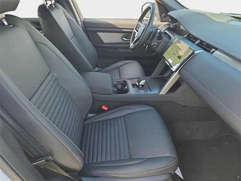New 2026 Land Rover Discovery Sport Landmark image 10