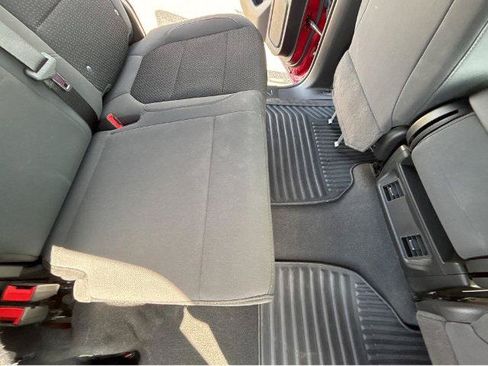 Used 2022 Chevrolet Silverado 1500 Custom AWD/4WD image 8