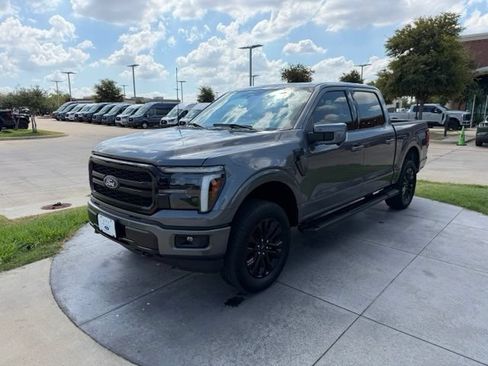 Used 2025 Ford F150 Lariat w/ Equipment Group 502A High AWD/4WD image 3