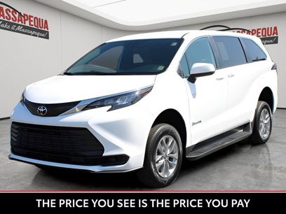Used 2026 Toyota Sienna LE