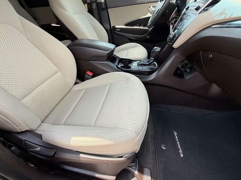 Used 2017 Hyundai Santa Fe Sport FWD image 10