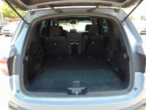 Used 2025 Honda Pilot Sport image 24