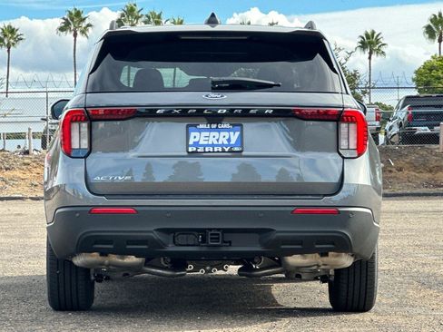 New 2026 Ford Explorer Active image 5